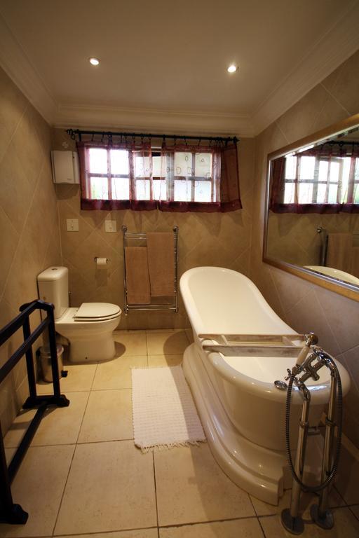 Shani Guest House Brooklyn  Екстериор снимка
